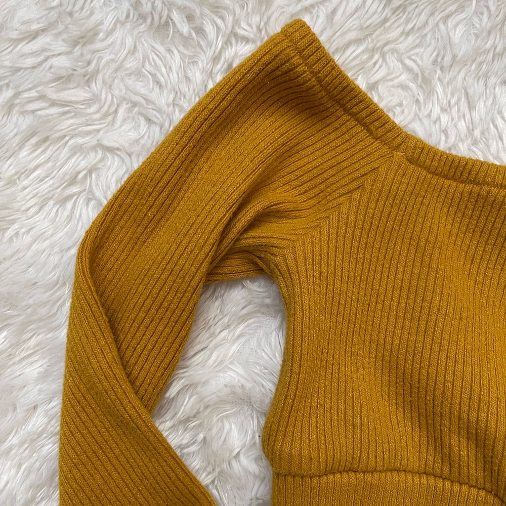 Forever 21 - Long Sleeve Crop Top